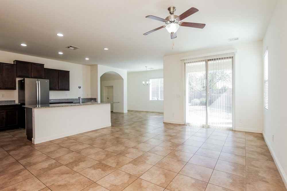 5521 E Jaeger St - Photo 7 of 17