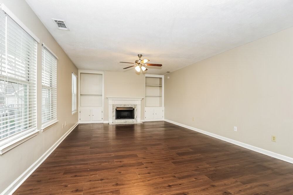 515 Gammon Ln - Photo 4 of 17