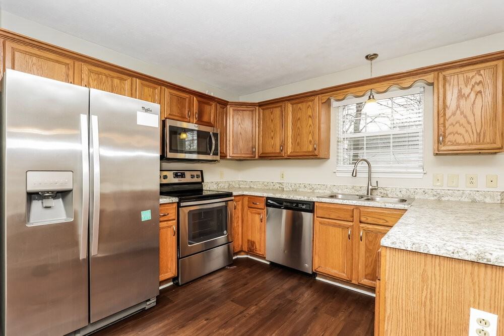 515 Gammon Ln - Photo 7 of 17