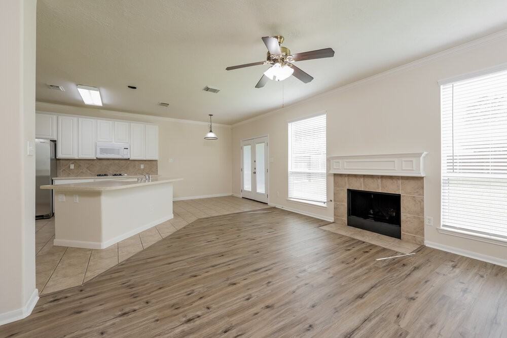 19826 Sternwood Manor Dr - Photo 5 of 17