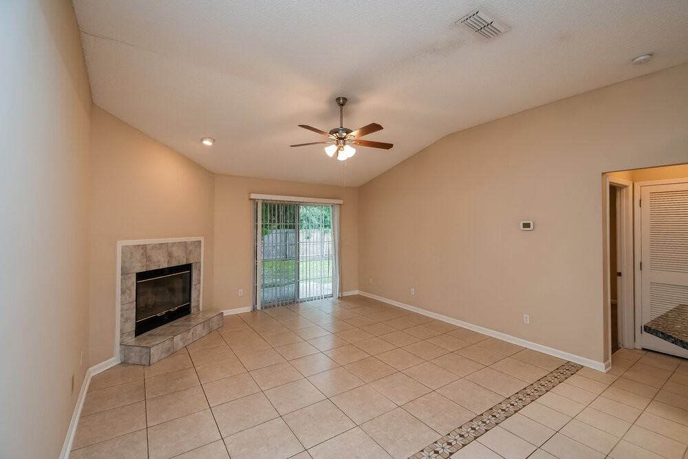 7835 Longhorn Cir E - Photo 6 of 16