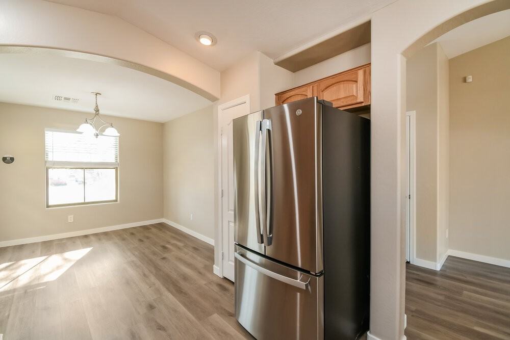 2726 E Desert Rose Trl - Photo 7 of 16