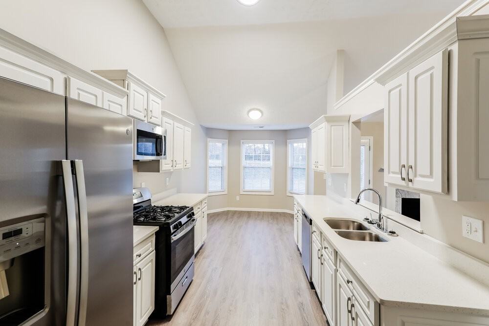 615 Waltman Point Pl - Photo 6 of 17