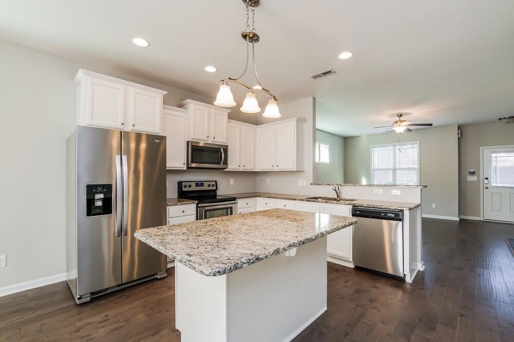 229 Lanier Pl - Photo 7 of 17