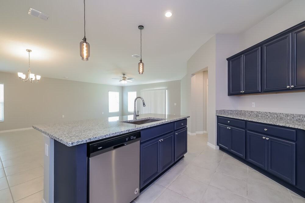 5016 Golden River Ln - Photo 7 of 16