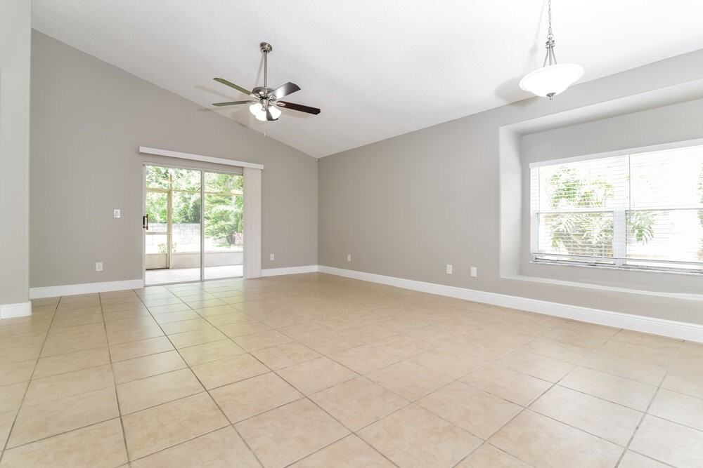 413 Brailiff Ct - Photo 3 of 16