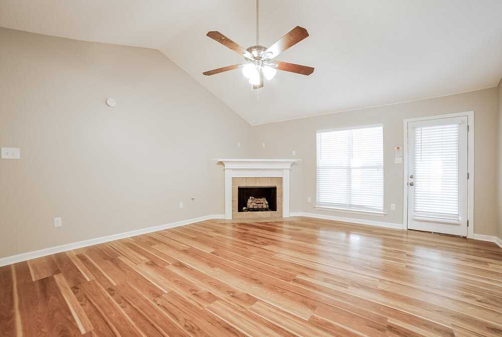 7089 Willow Point Dr - Photo 3 of 16