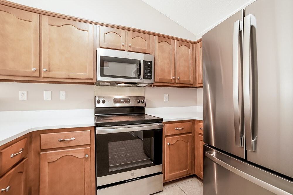 7089 Willow Point Dr - Photo 6 of 16