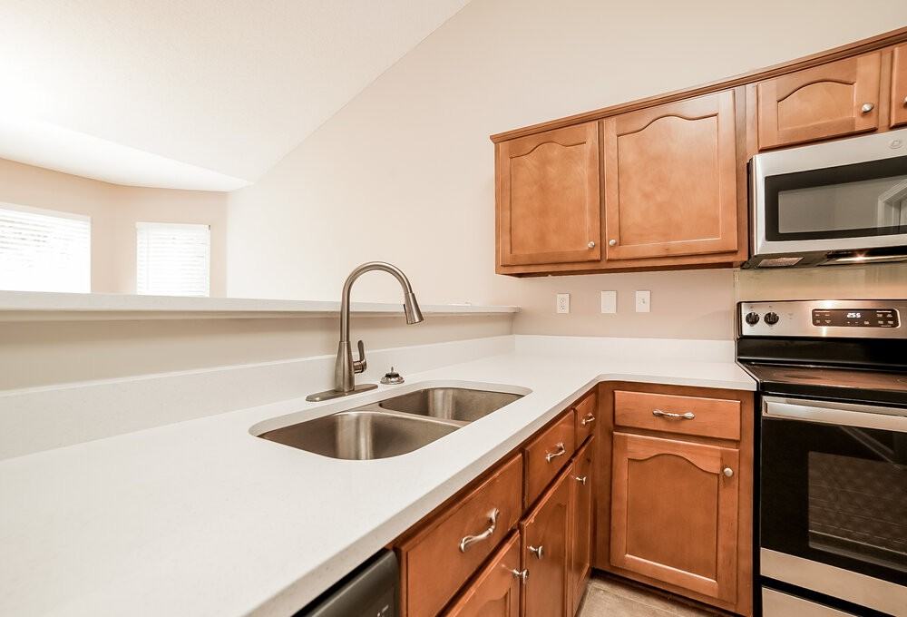 7089 Willow Point Dr - Photo 7 of 16