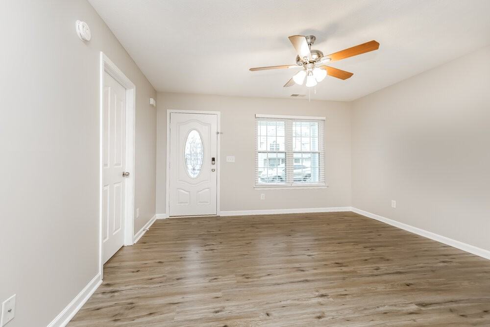 3565 Mt View Ridge Drive - Photo 4 of 17