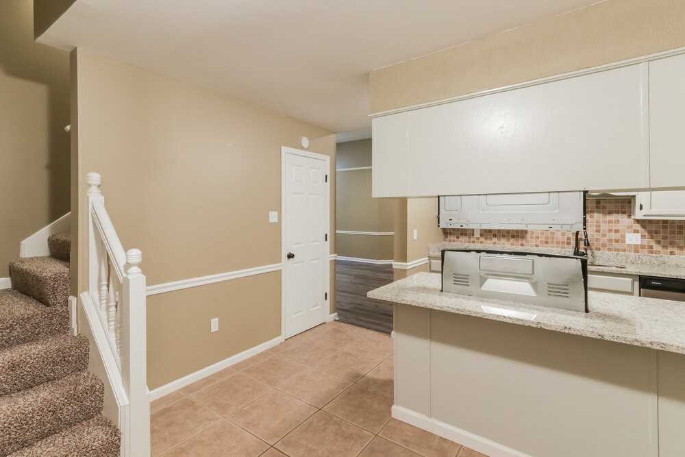 5825 Blocker St - Photo 7 of 17