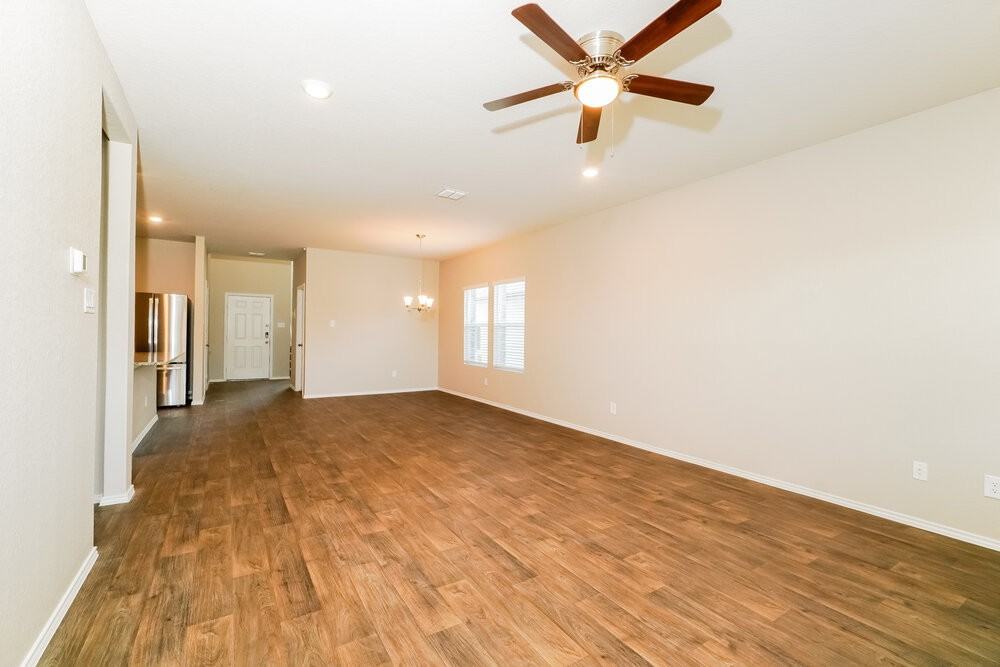 775 Monarch Dr - Photo 6 of 17