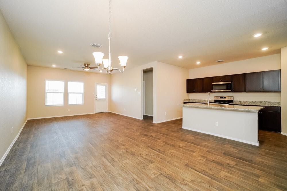 775 Monarch Dr - Photo 7 of 17