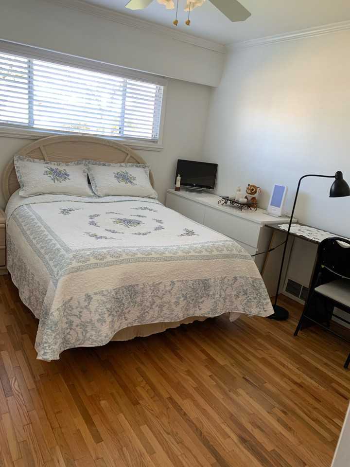 7016 Saint George Street - Photo 2 of 7