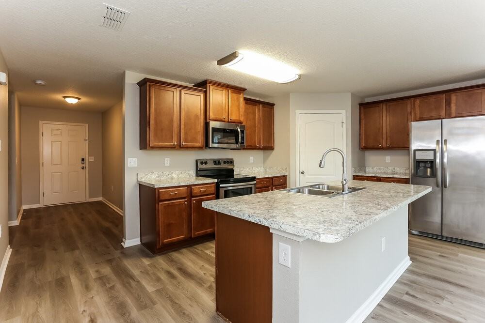 6738 Sandle Dr - Photo 6 of 16