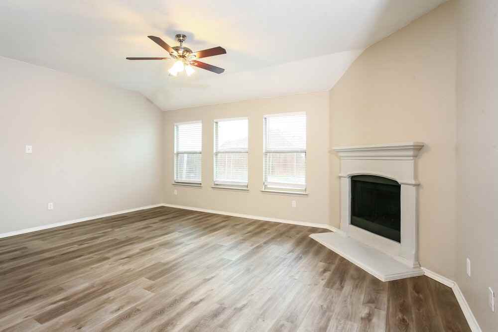 1216 Bent Tree Rd - Photo 4 of 16