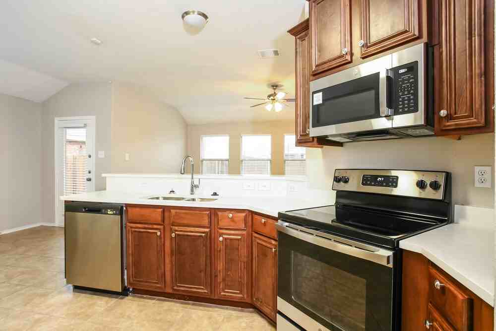 1216 Bent Tree Rd - Photo 6 of 16