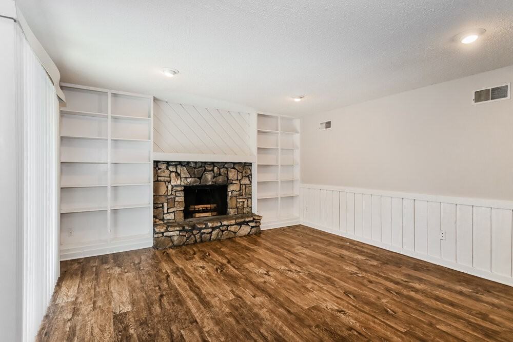 4476 Trout Valley Dr - Photo 4 of 16