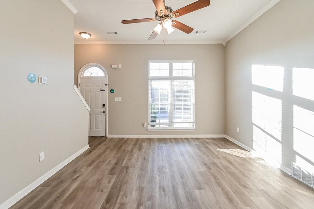 7140 Hunters Forest Dr - Photo 6 of 17