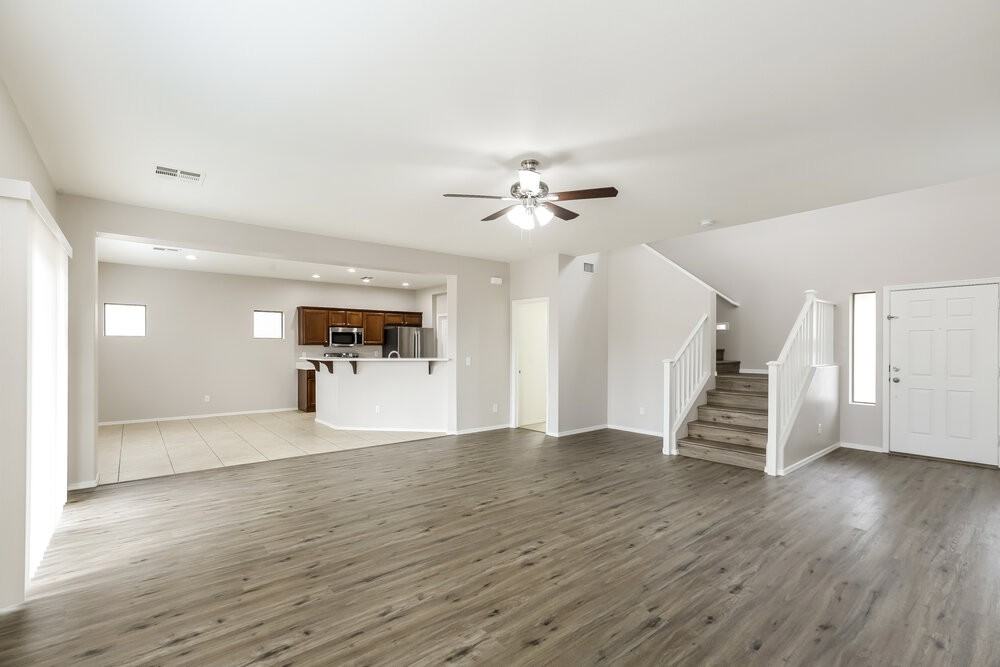 10029 W Bloch Rd - Photo 5 of 15