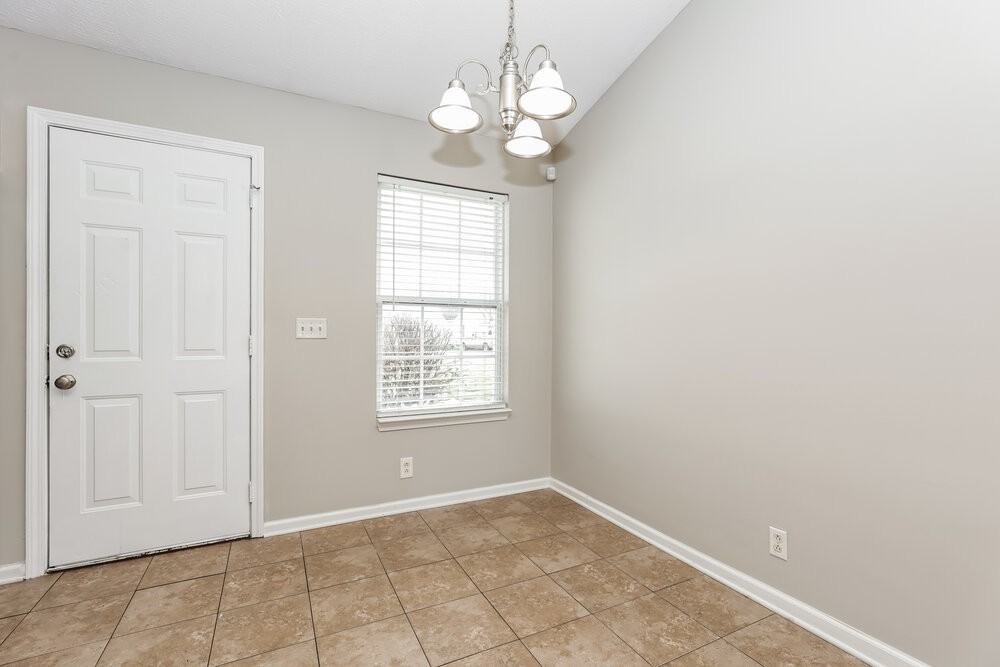 1223 Matterhorn Run - Photo 6 of 16