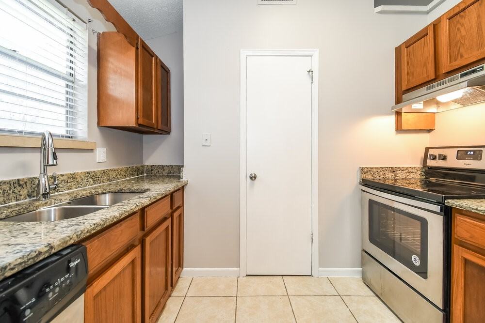 5159 Beige St - Photo 6 of 16