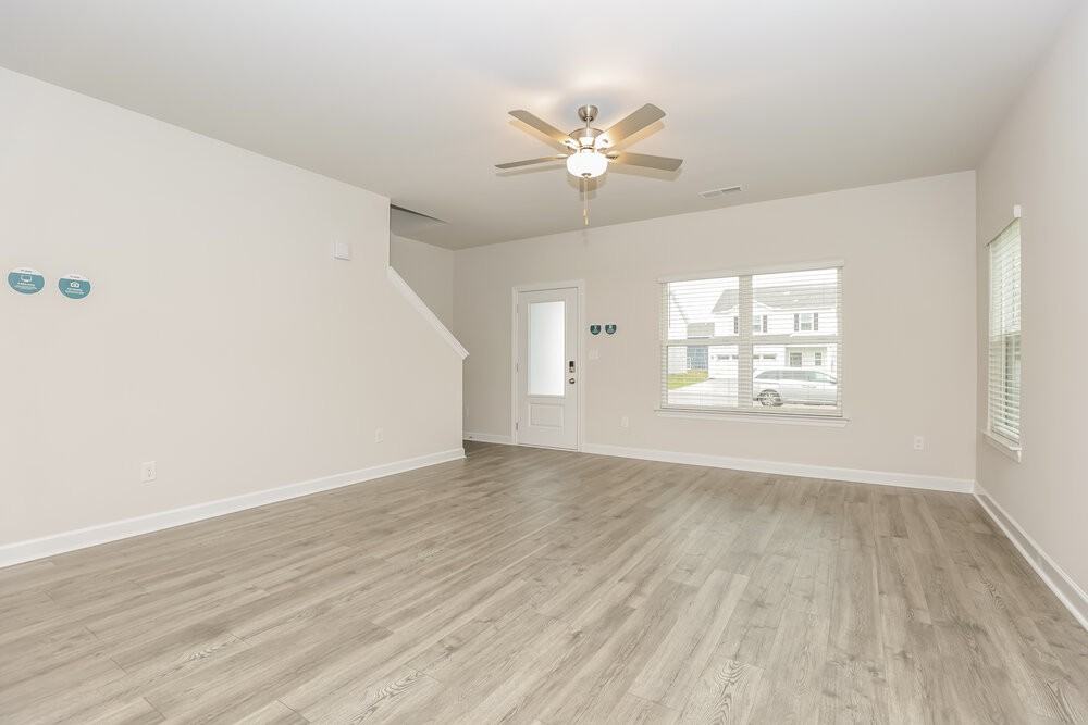 2335 Valverde Way - Photo 5 of 17