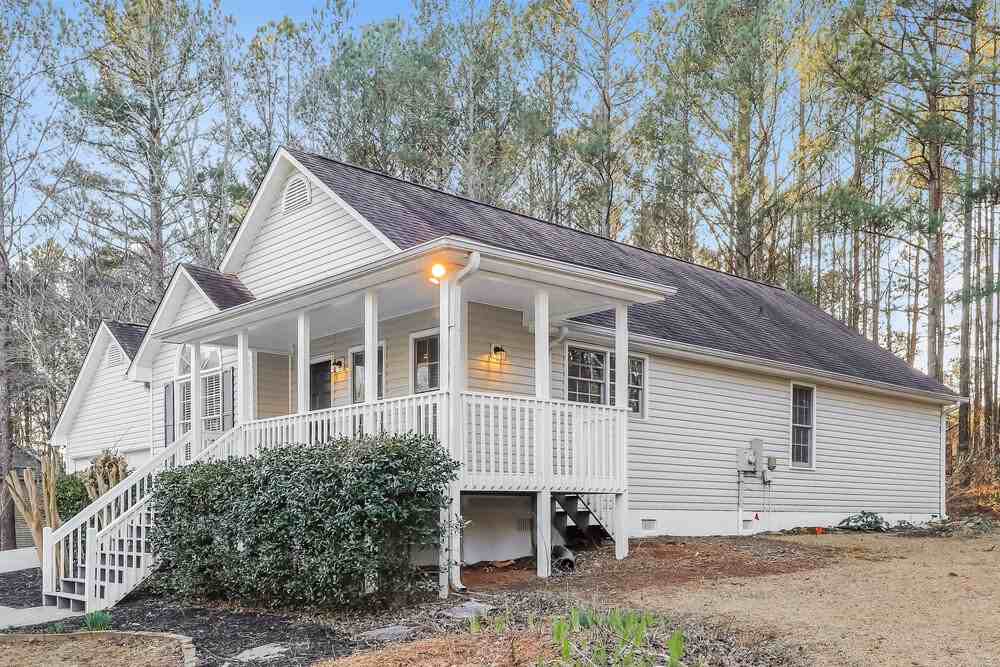 55 Broadlands Dr - Photo 3 of 15