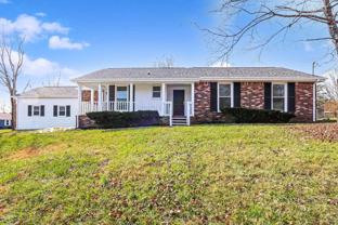 104 Post Oak Rd - Photo 1 of 1