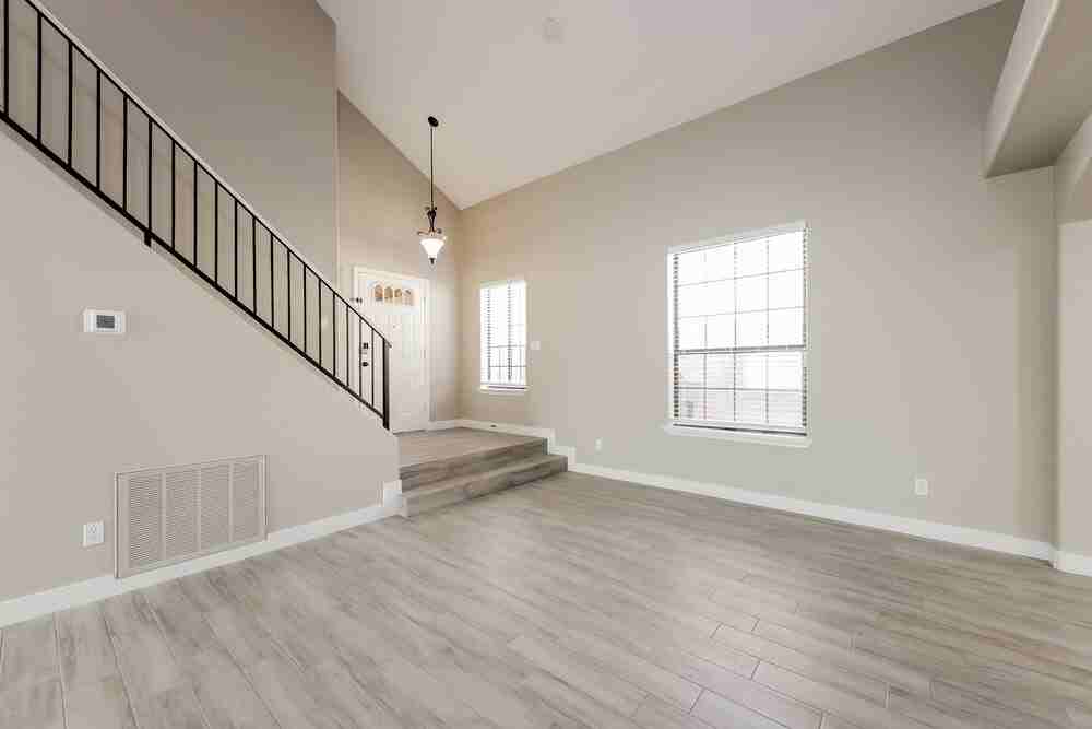 1626 E Villa Theresa Dr - Photo 5 of 17