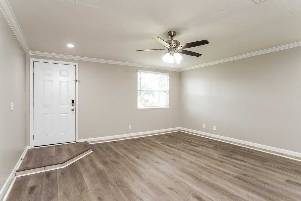 2796 Kiowa Ave - Photo 4 of 16