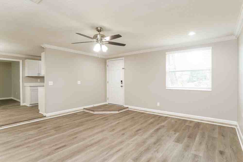 2796 Kiowa Ave - Photo 5 of 16