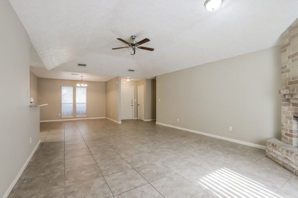 1911 Fernspray Ln - Photo 3 of 25