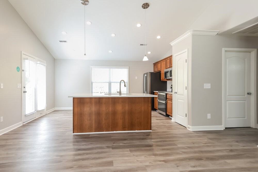 2002 Owl Ct - Photo 6 of 16