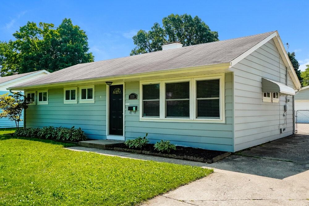 5335 Dexter Ave - Photo 3 of 16