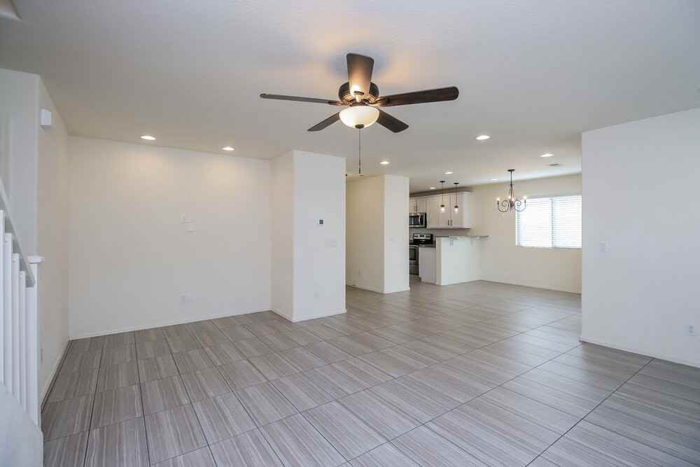 1896 W Expressman St - Photo 5 of 17