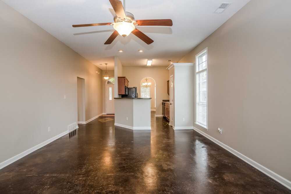 9775 Misty Bay Cv - Photo 2 of 14