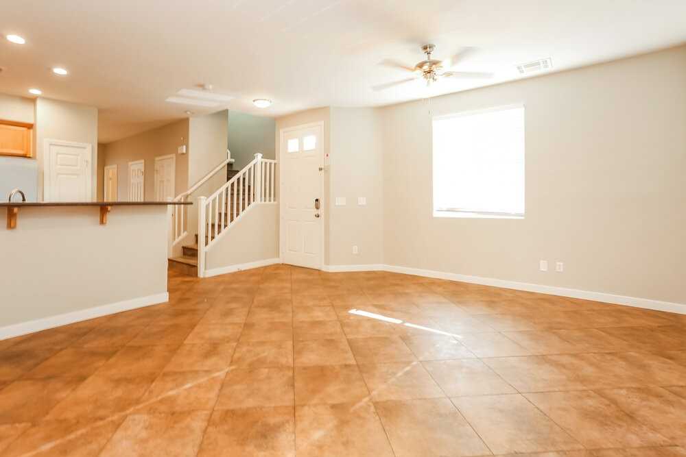 7941 Violet Dawn St - Photo 5 of 17