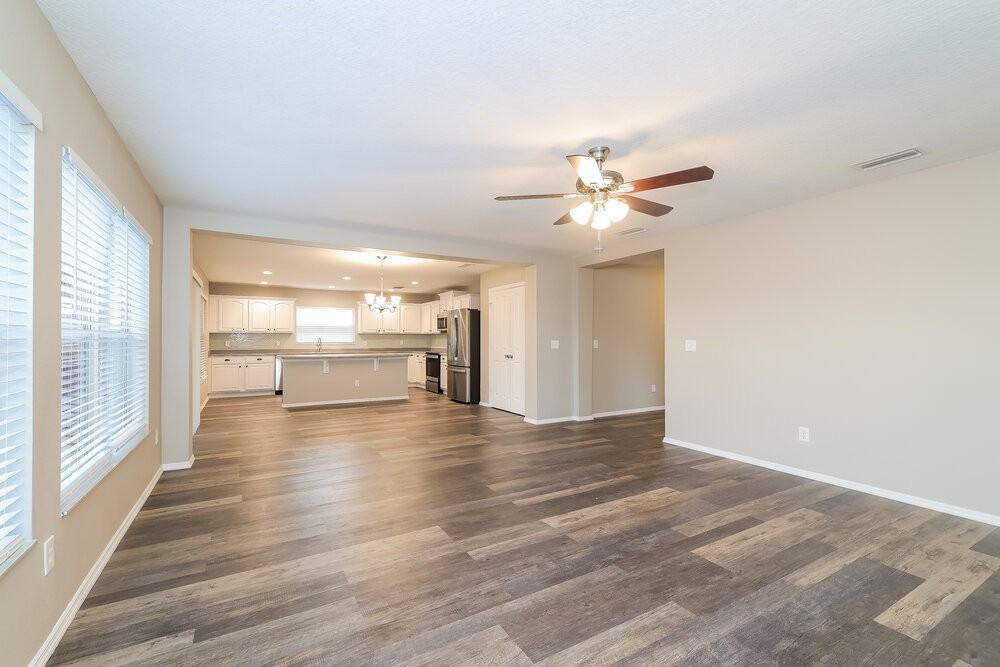 4619 Caverns Dr - Photo 3 of 16