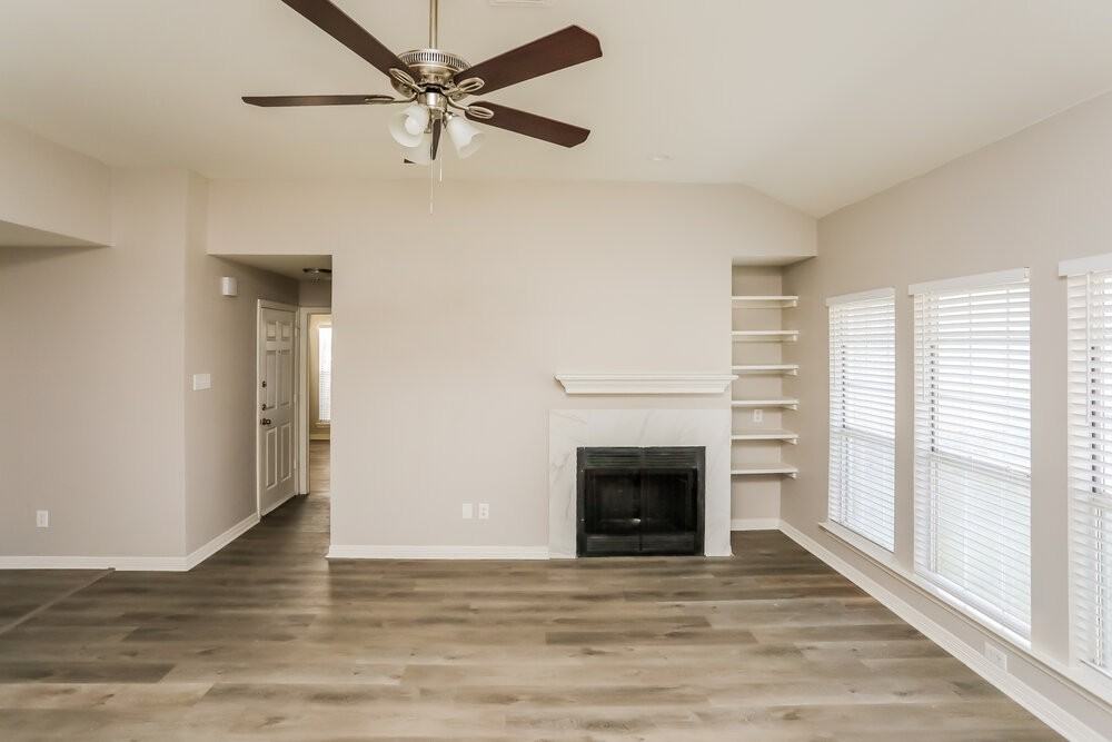 661 Honeysuckle Ln - Photo 3 of 16