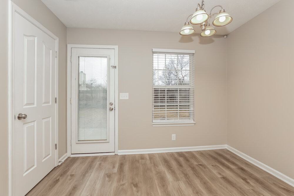 1514 Killarney Dr - Photo 5 of 17