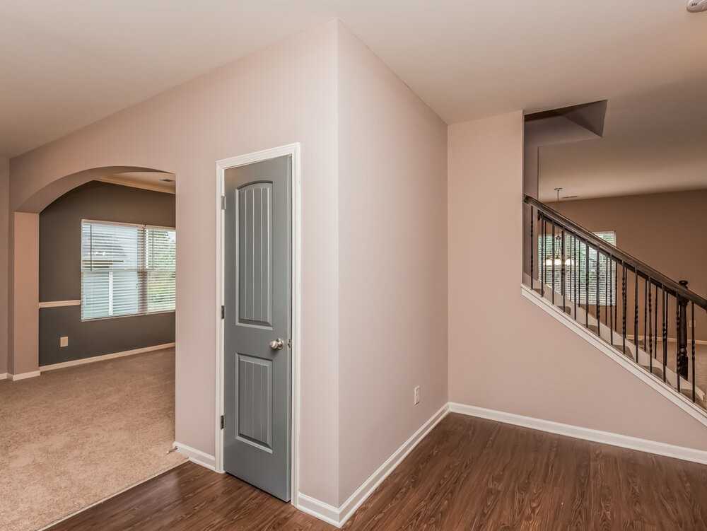 929 Walking Stick Trl - Photo 2 of 32