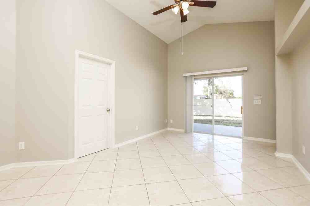 5934 Rywood Dr - Photo 3 of 16