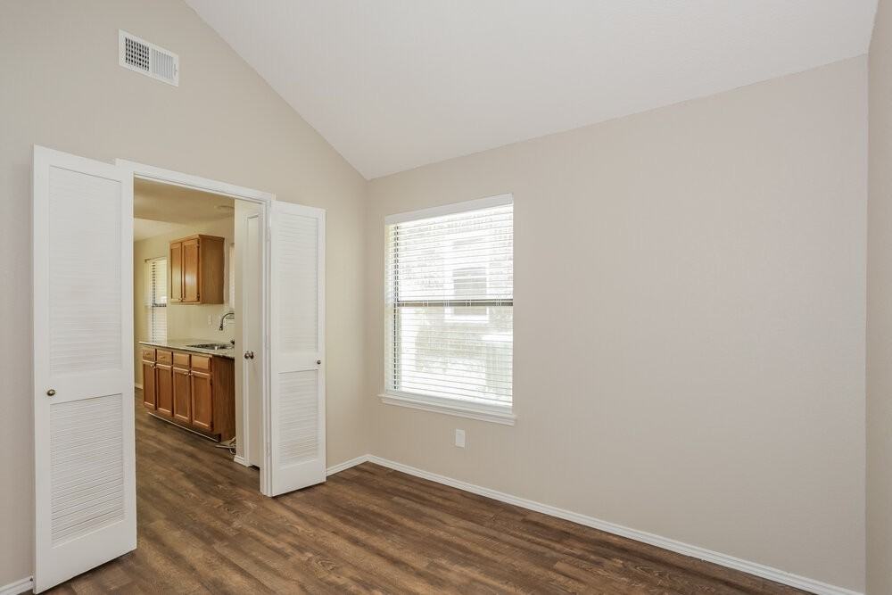 6639 Mountain Cedar Ln - Photo 5 of 16