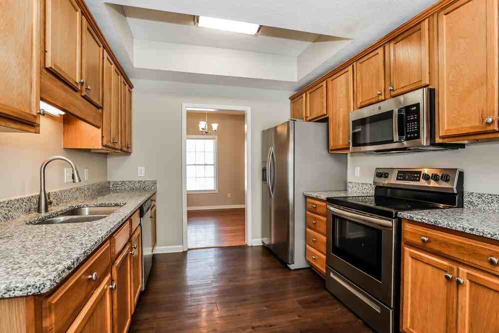 106 Nick Price Dr - Photo 7 of 17