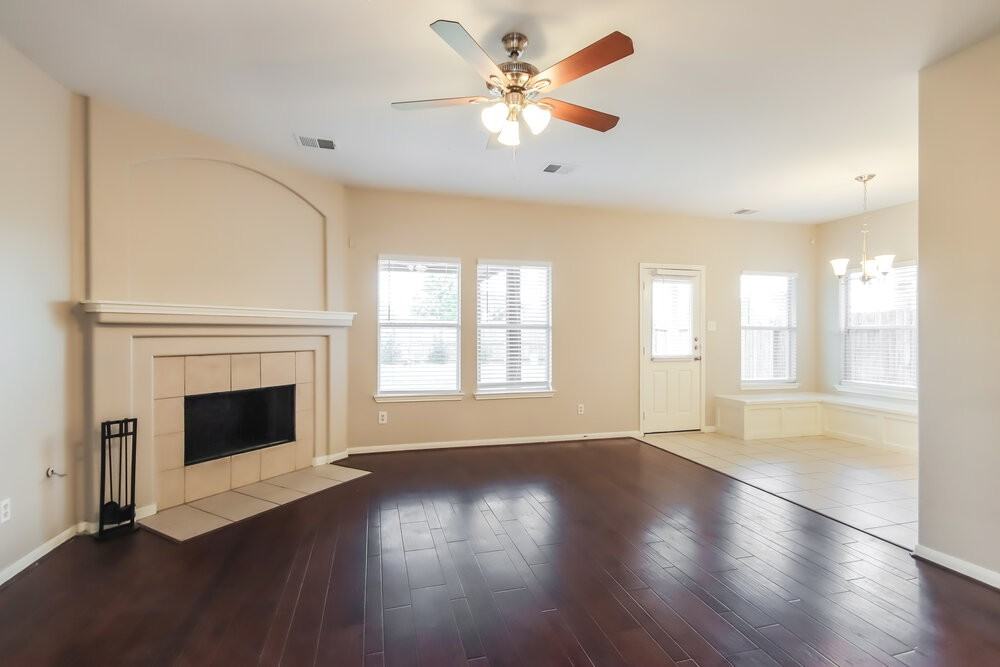 31727 Forest Oak Park Ct - Photo 5 of 17