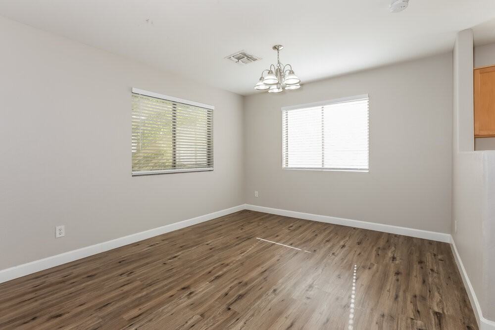 1071 E Desert Moon Trl - Photo 6 of 17