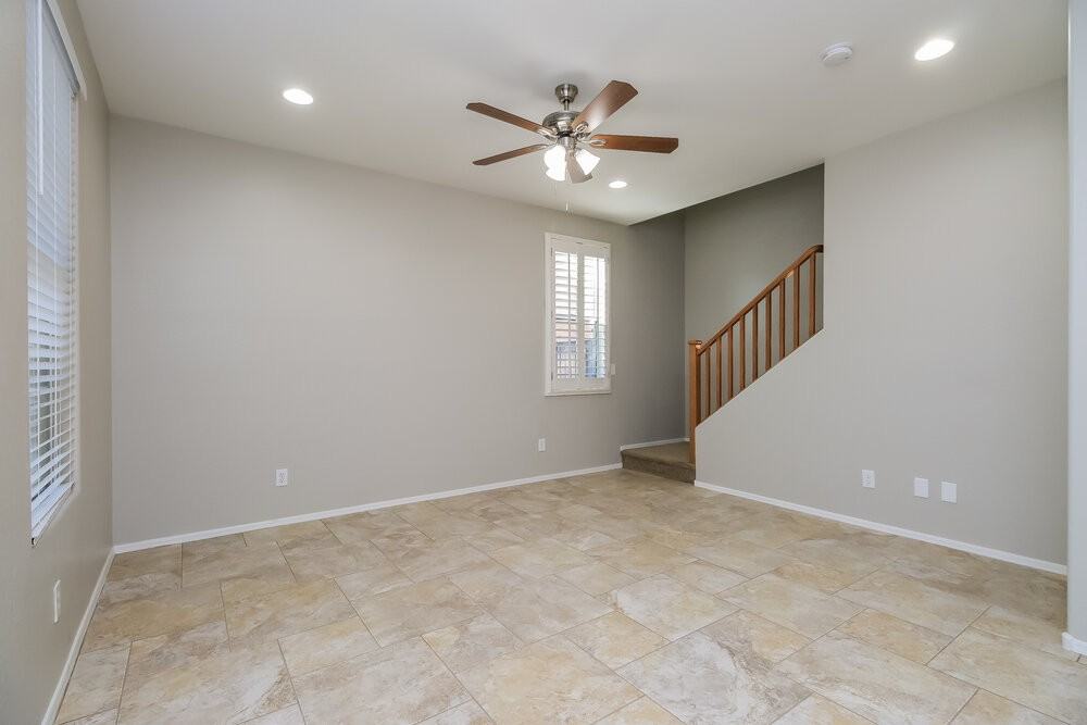 5416 W Fulton St - Photo 5 of 17