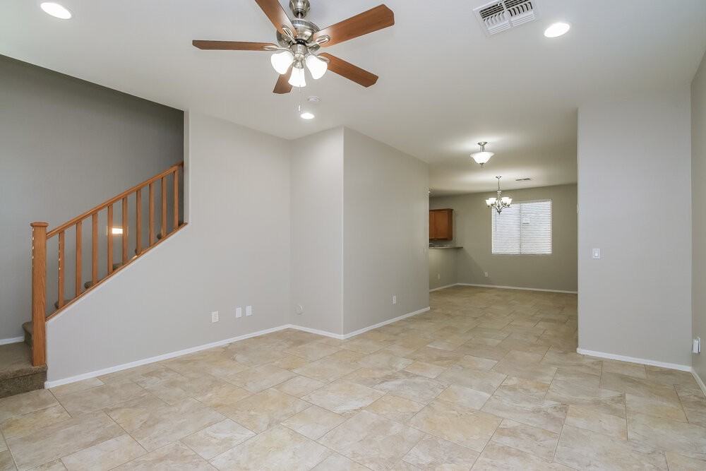 5416 W Fulton St - Photo 6 of 17