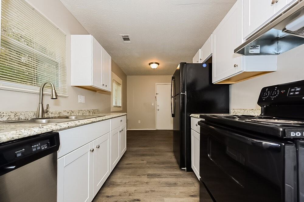 3996 Brookstone Rd - Photo 7 of 25